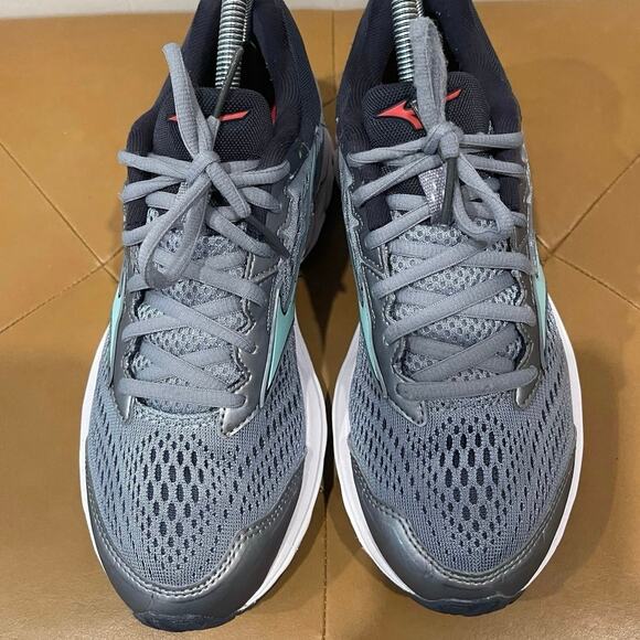 Mizuno Women's Wave Rider 22 Running Shoe Comfort Performance Gray Size 7.5 - Picture 6 of 8